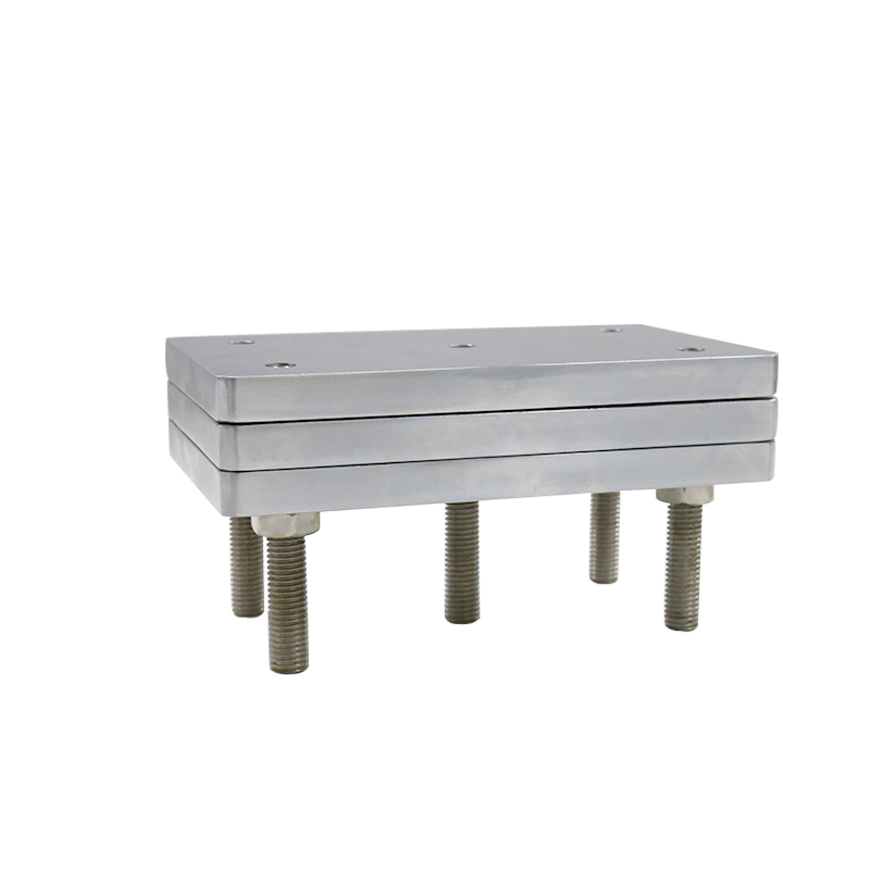 4 M&aacute;y kiểm tra bộ n&eacute;n