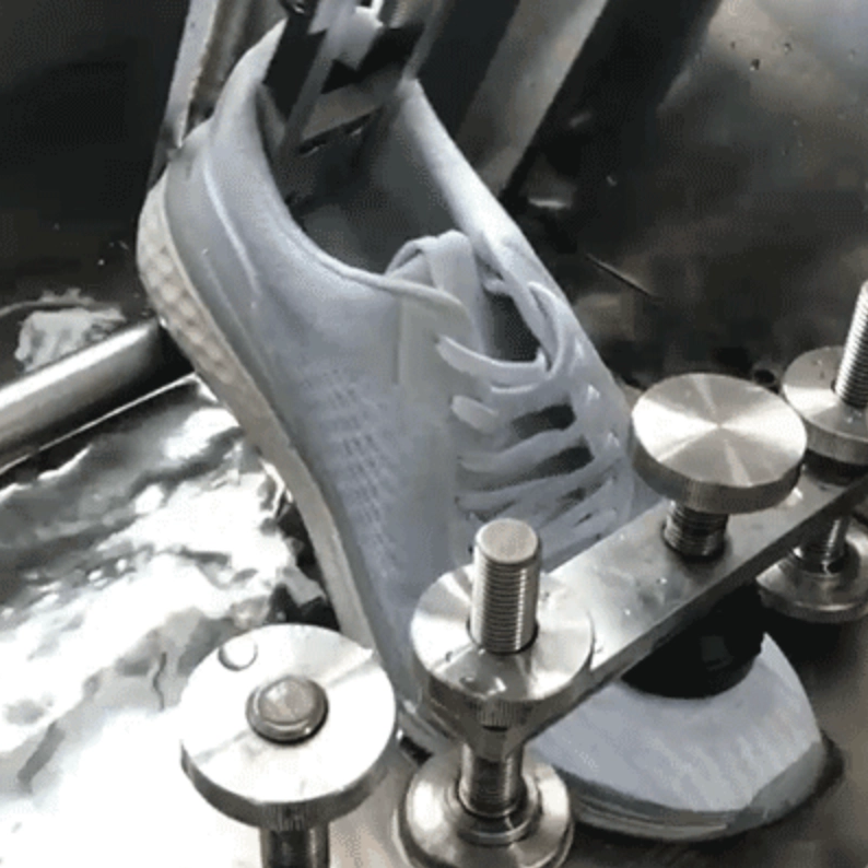 Điều hướng tuân thủ: Tiêu chuẩn quốc tế trong kiểm tra giày dép