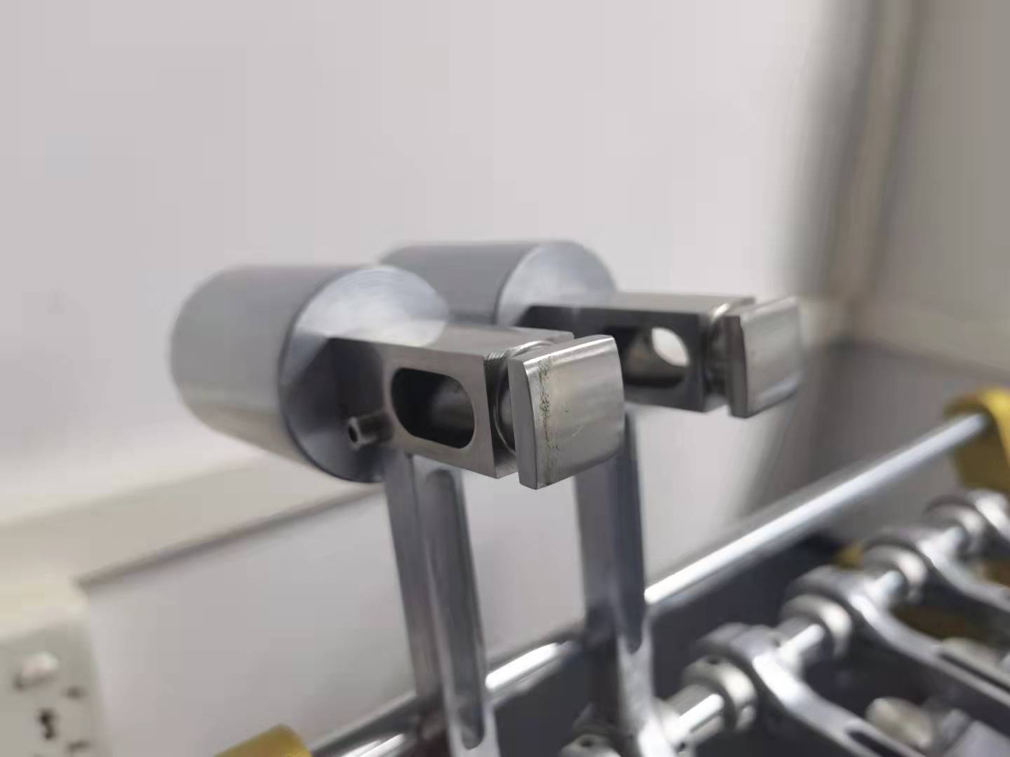 1A6401FDBA4F1F9E54021B1B47C69A3